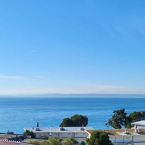 Vue Sur La Plage De L'Almadrava. Llen